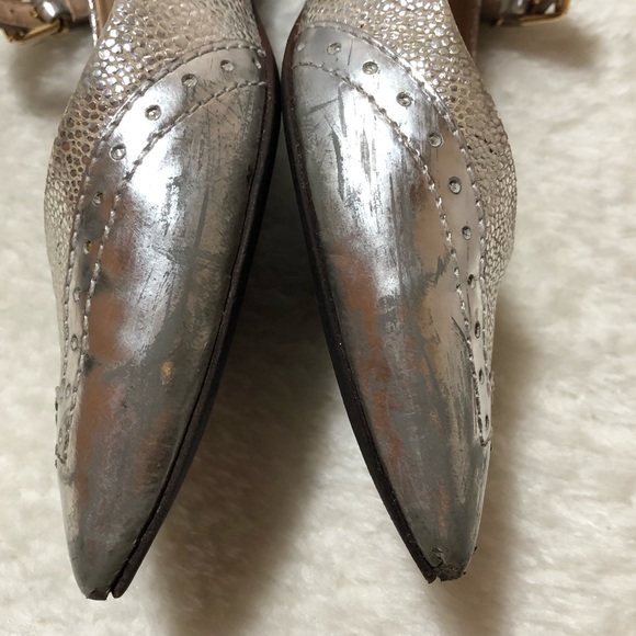 SOLD! Tory Burch Bernadette Wingtip Pointed Flats - Picture 3 of 8